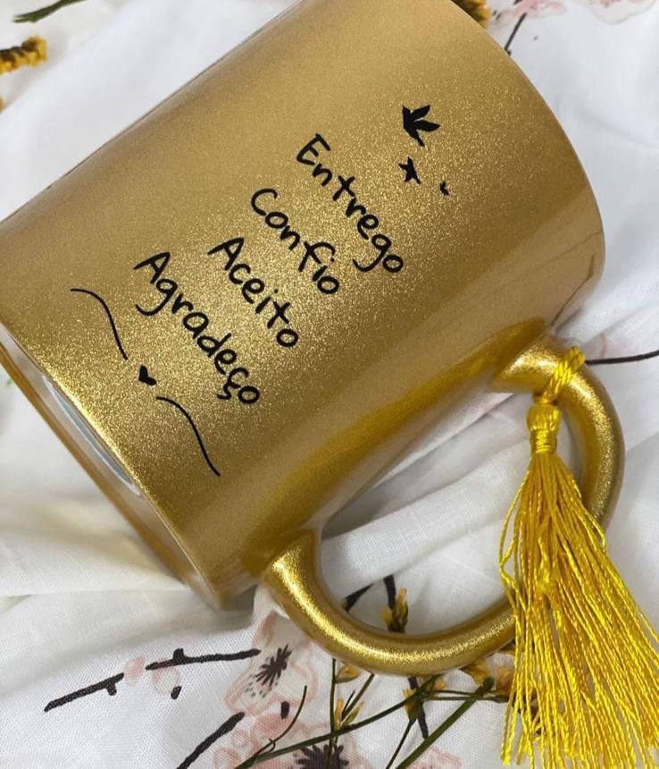 Xícara dourada personalizada